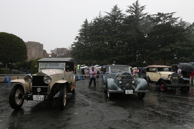 Illustration for article titled Scenes From The 2014 Tokyo Classic Car Festival